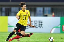 雷速体育电脑版官网下载-天王苏宁重回榜首，实力浮出水面