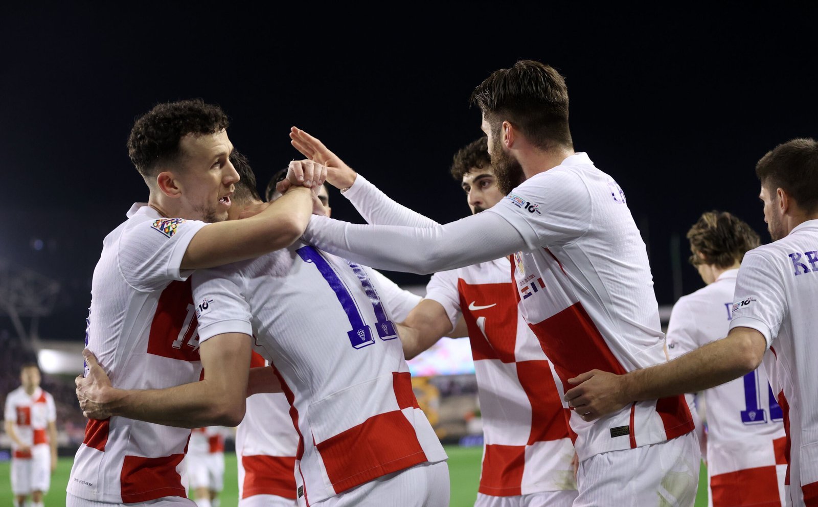 克罗地亚国家队遭遇激烈对抗,成功晋级 克罗地亚国家队遭遇激烈对抗,成功晋级