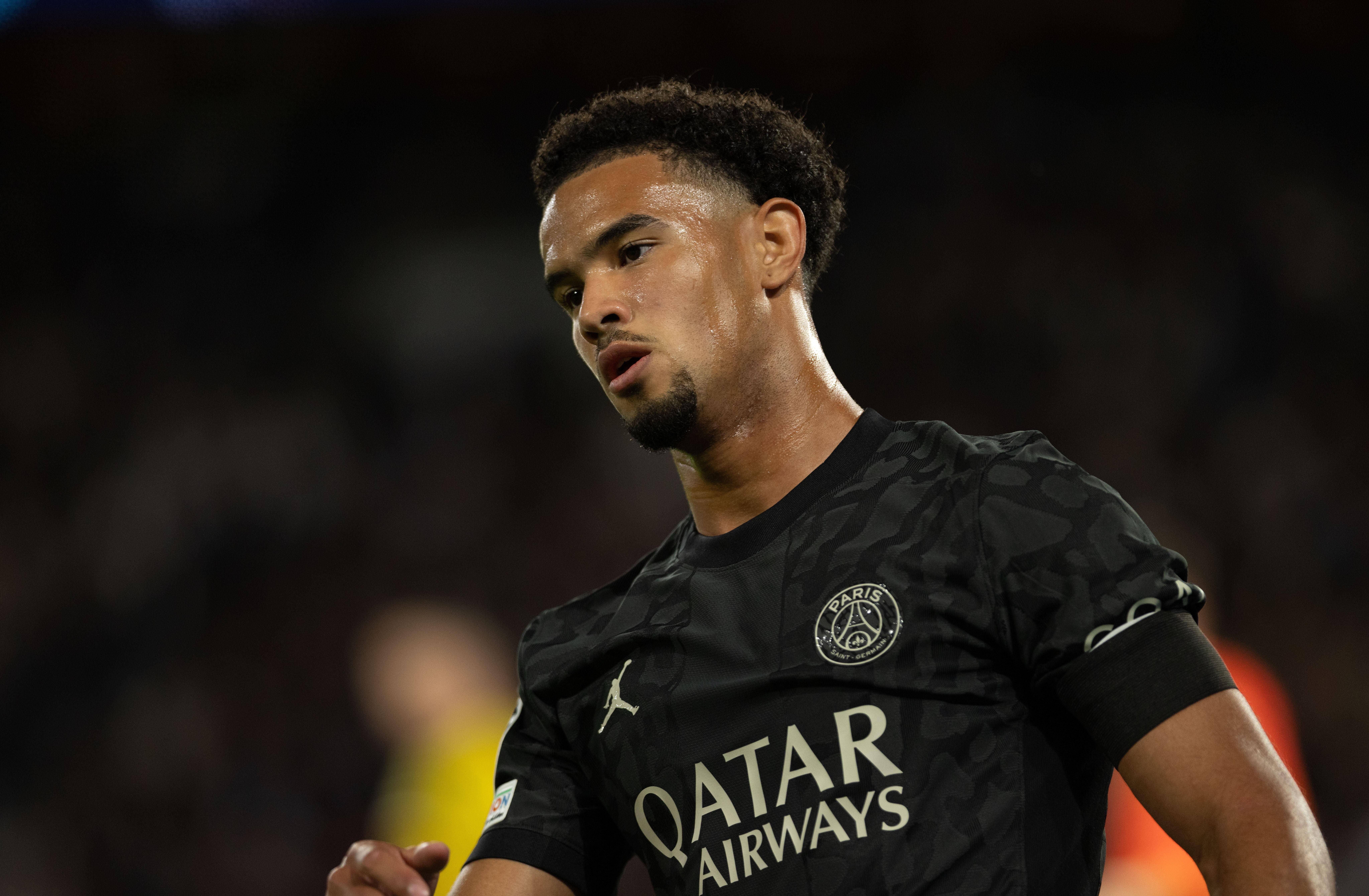 关于欧预赛半决赛对决定胜负，球员实力展现技艺的信息